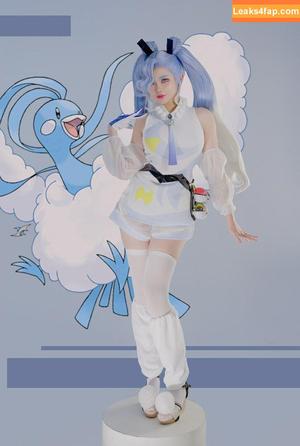 ZinieQ Cosplayer photo #0705