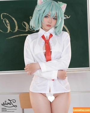 ZinieQ Cosplayer photo #0718