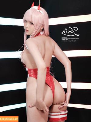 ZinieQ Cosplayer photo #0763
