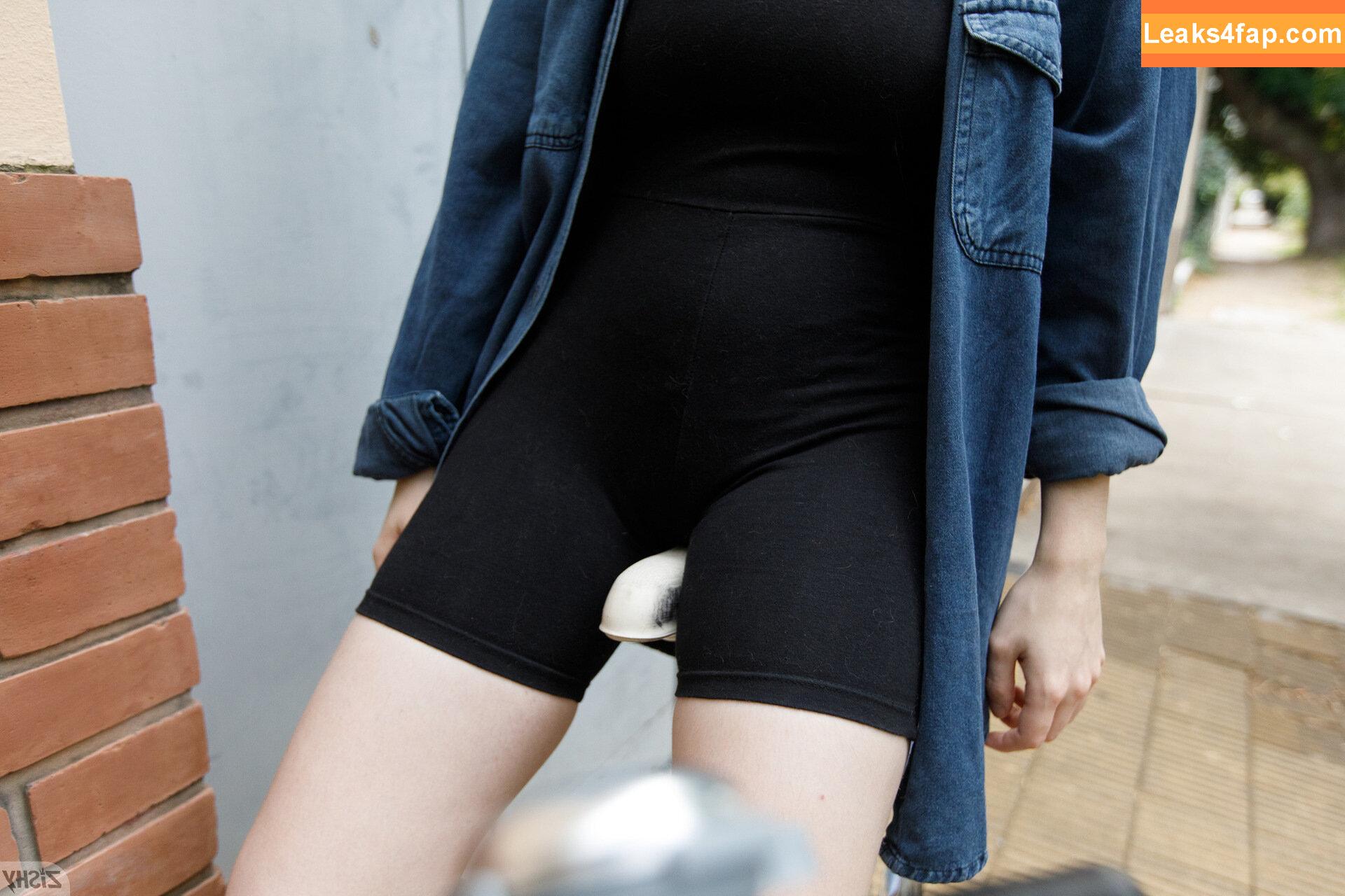 Zishy / zishylives leaked photo photo #6144