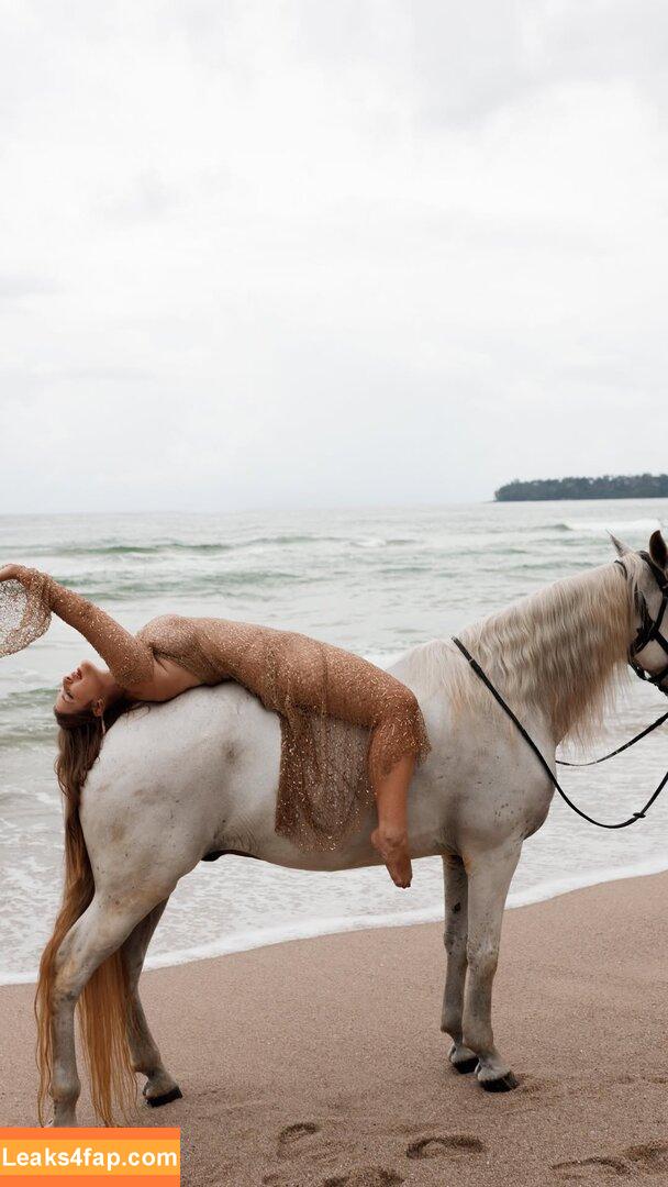 zla.vaanda /  leaked photo photo #0001