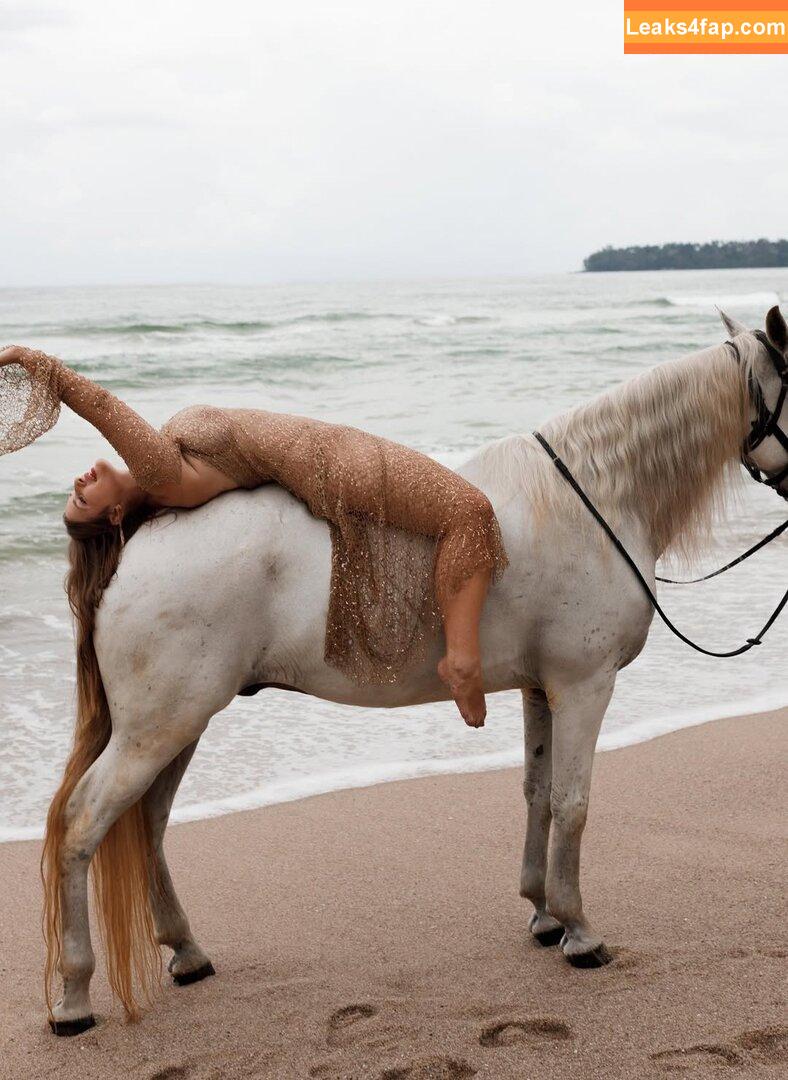 zla.vaanda /  leaked photo photo #0005