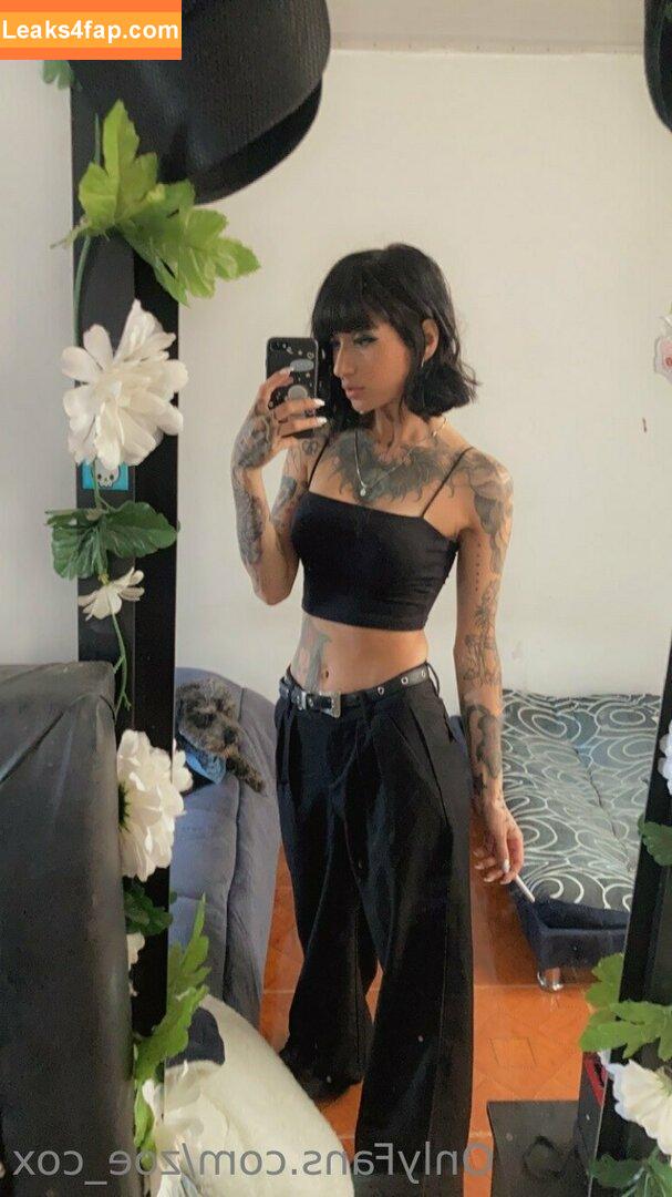 zoe_cox /  leaked photo photo #0002