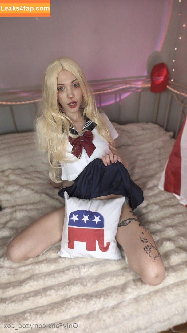 zoe_cox /  leaked photo photo #0129