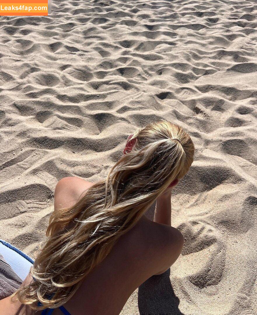 Zoe Kaeppele / lifeinaspiritualsense leaked photo photo #0088