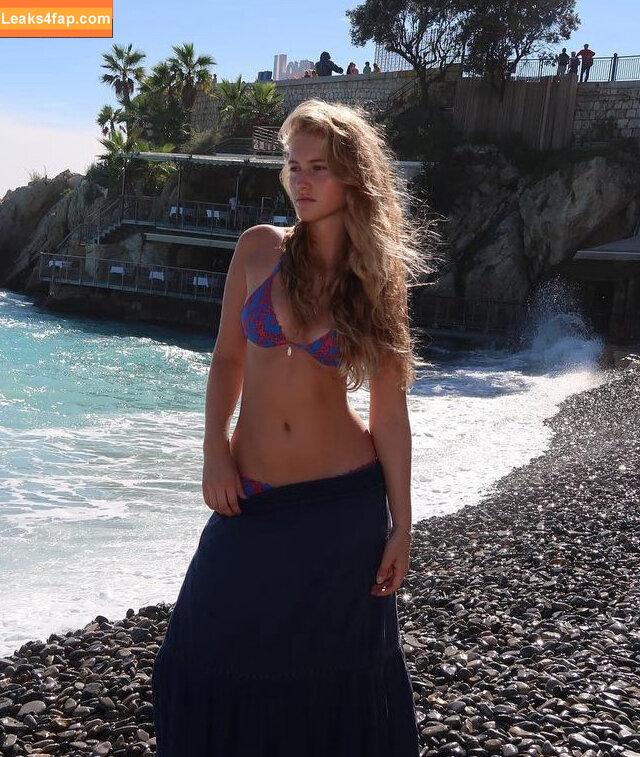 Zoe Kaeppele / lifeinaspiritualsense leaked photo photo #0102