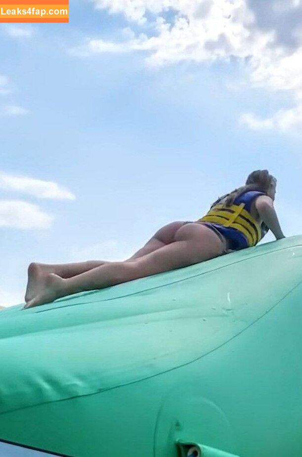 Zoe Kaeppele / lifeinaspiritualsense leaked photo photo #0117