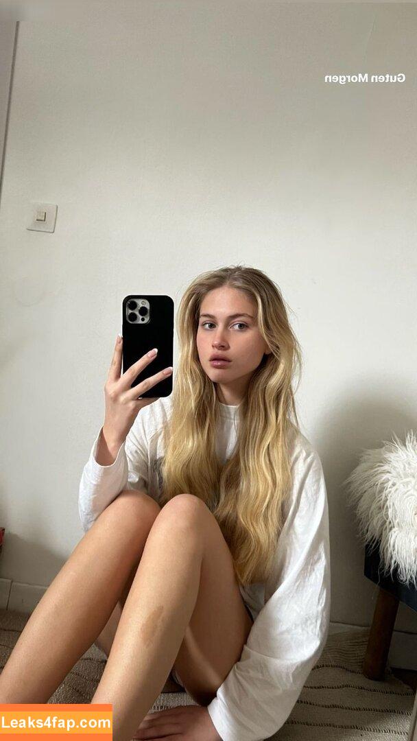 Zoe Kaeppele / lifeinaspiritualsense leaked photo photo #0146