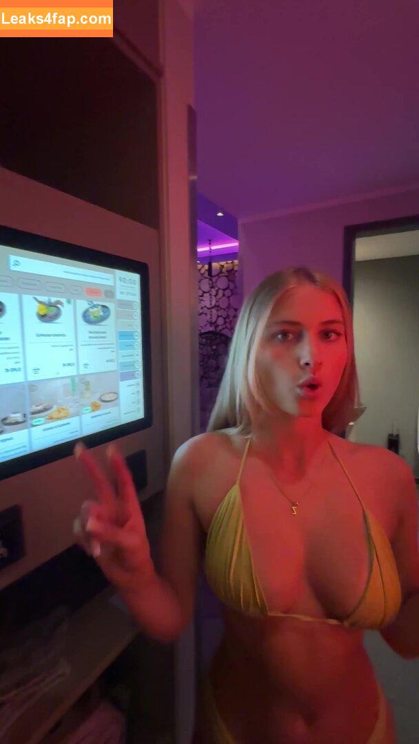 Zoe Kaeppele / lifeinaspiritualsense leaked photo photo #0357