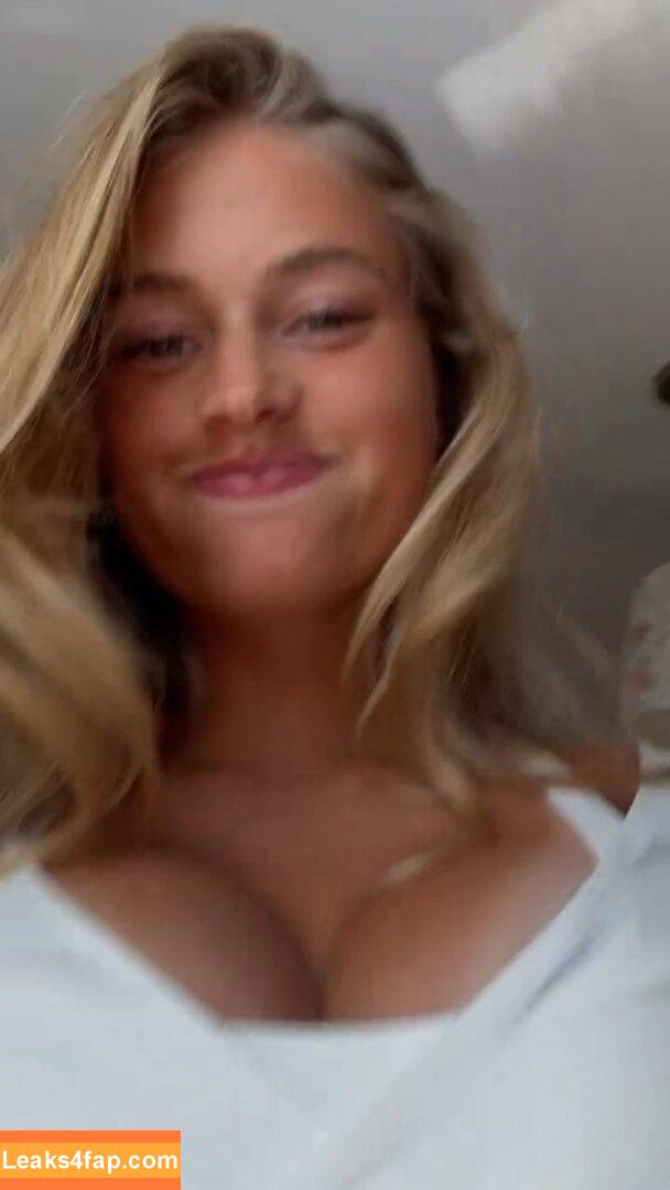 Zoe Kaeppele / lifeinaspiritualsense leaked photo photo #0384