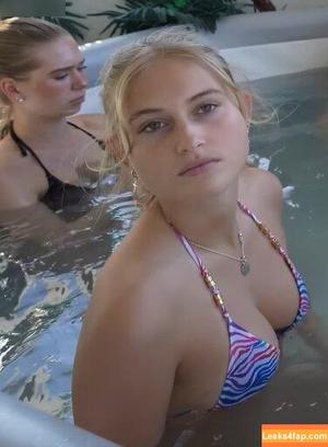 Zoe Kaeppele photo #0134