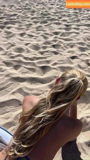 Zoe Kaeppele photo #0153
