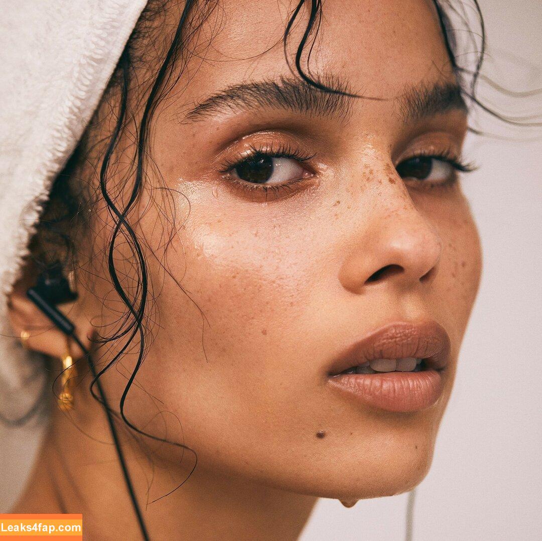 Zoë Kravitz / zoeisabellakravitz слитое фото фото #0006