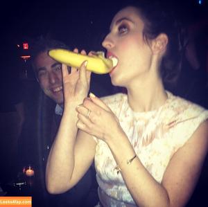 Zoe Lister Jones photo #0022