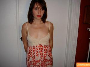 Zoe Lister Jones photo #0026