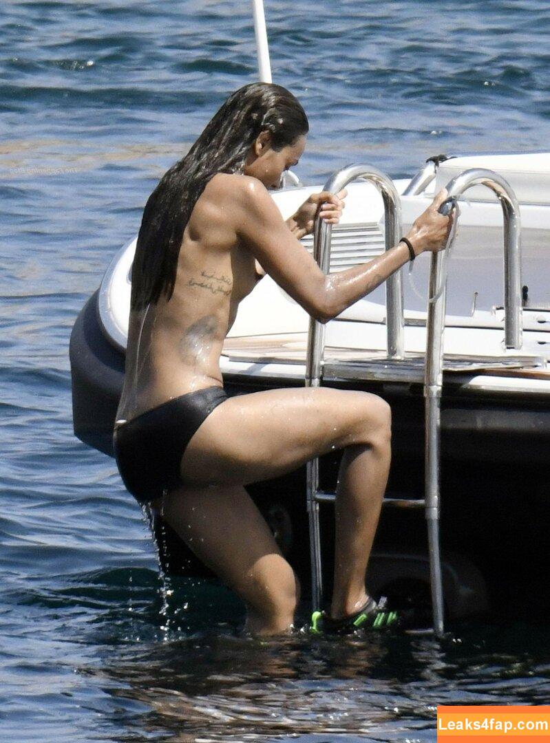 Zoe Saldana / zoesaldana leaked photo photo #0062