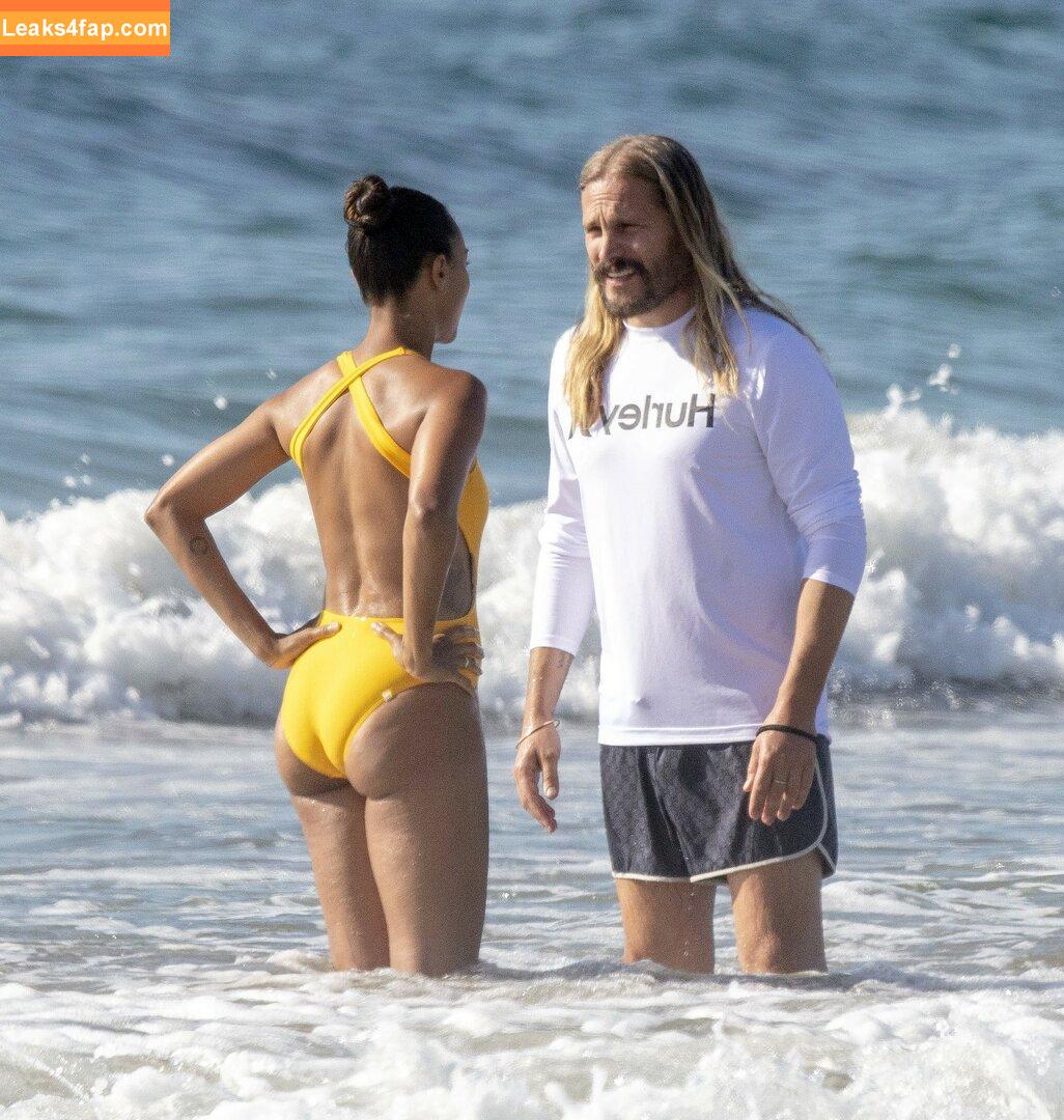 Zoe Saldana / zoesaldana leaked photo photo #0064