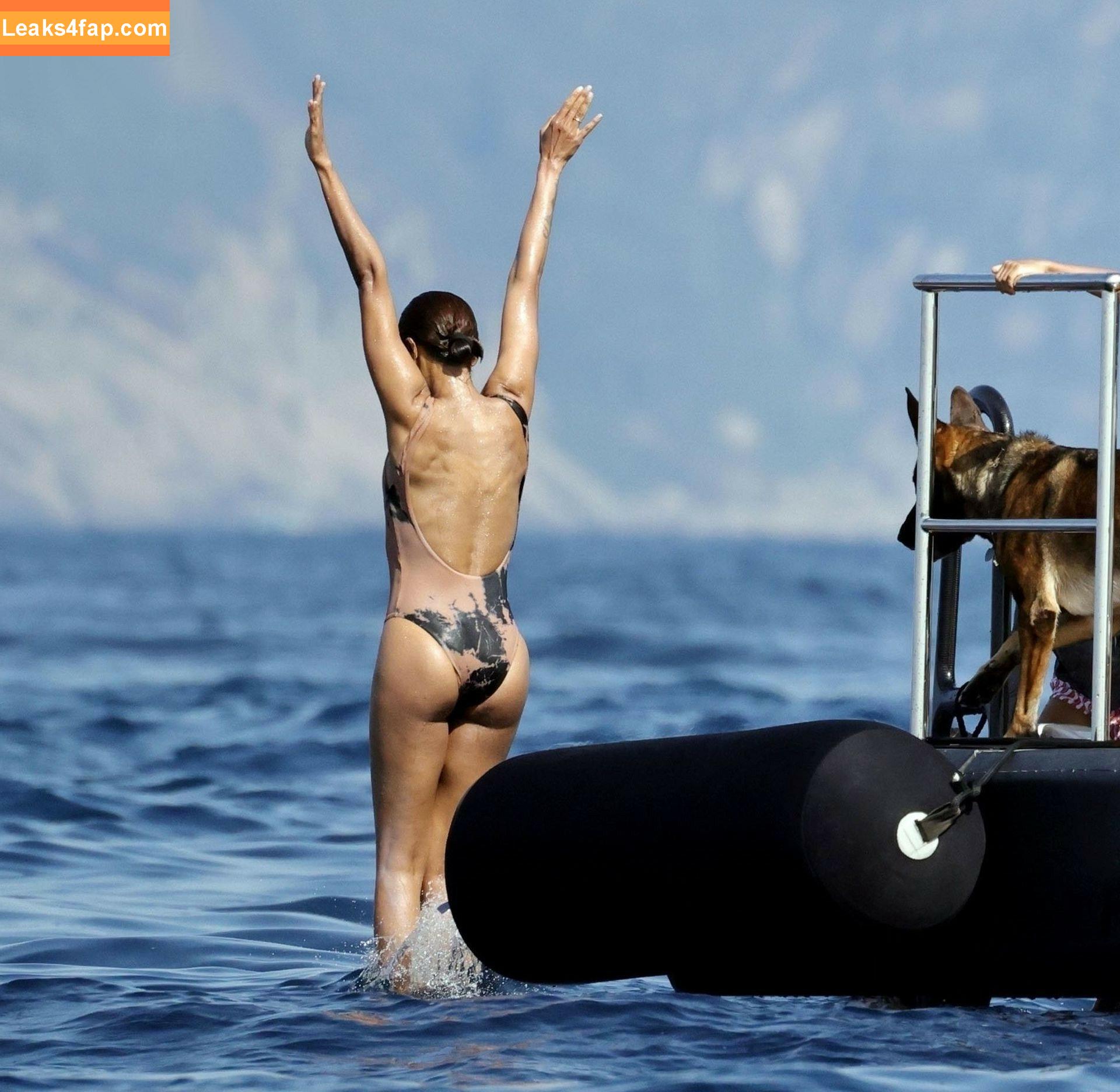 Zoe Saldana / zoesaldana leaked photo photo #0335