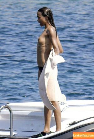 Zoe Saldana photo #0028