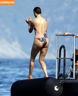Zoe Saldana photo #0168