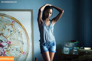 Zoe Saldana photo #0258