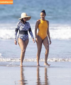 Zoe Saldana photo #0295