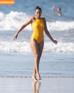 Zoe Saldana photo #0296