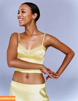 Zoe Saldana photo #0301