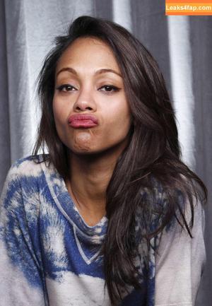 Zoe Saldana photo #0824