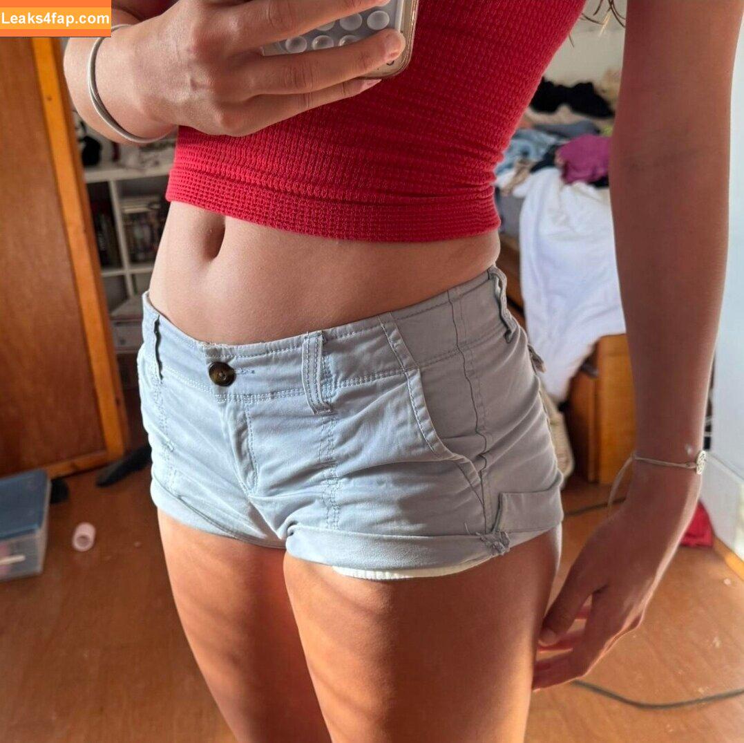 Zoe Santi / not_zoe_1_3 / zoe.for.real.13 / zoe.number2 / zoesamti leaked photo photo #0005