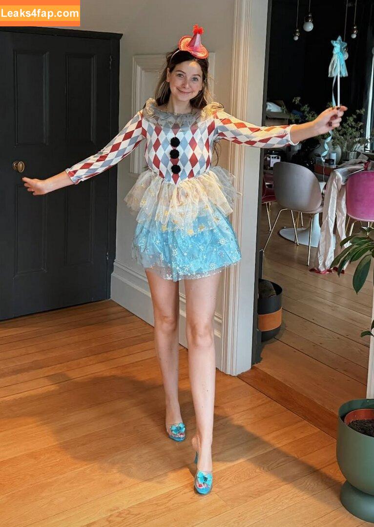 Zoë Sugg / zoesugg leaked photo photo #0089