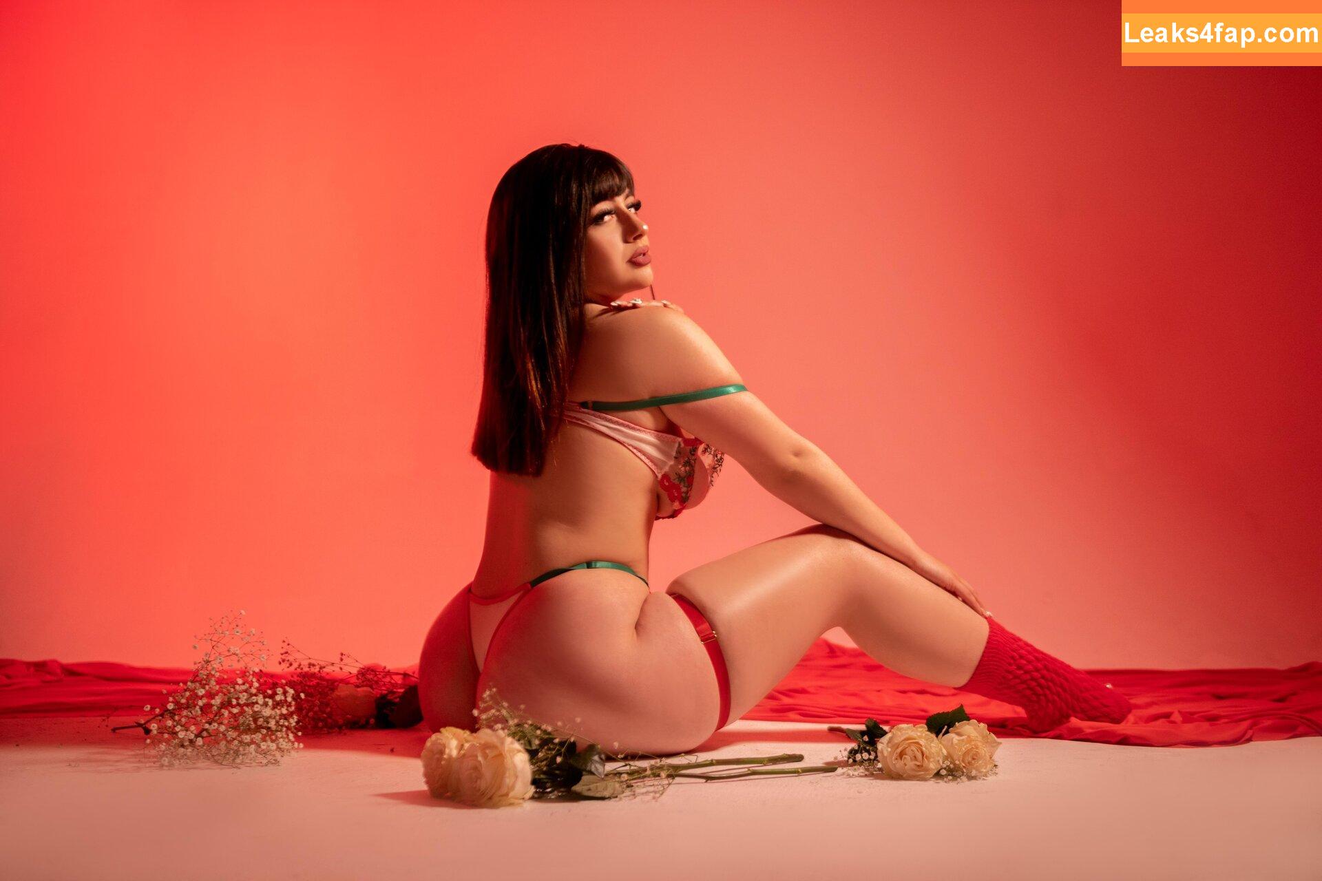 Zoee_Cruz / Zoe-Cruz21 / ZoeCruz00 / _Zoe_Cruz_ / z_cruzma leaked photo photo #0010