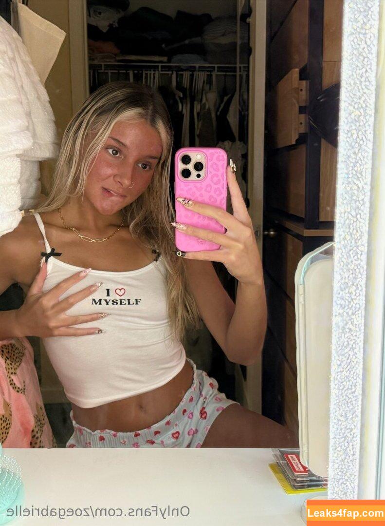 zoegabrielle / whoszoegabrielle leaked photo photo #0009