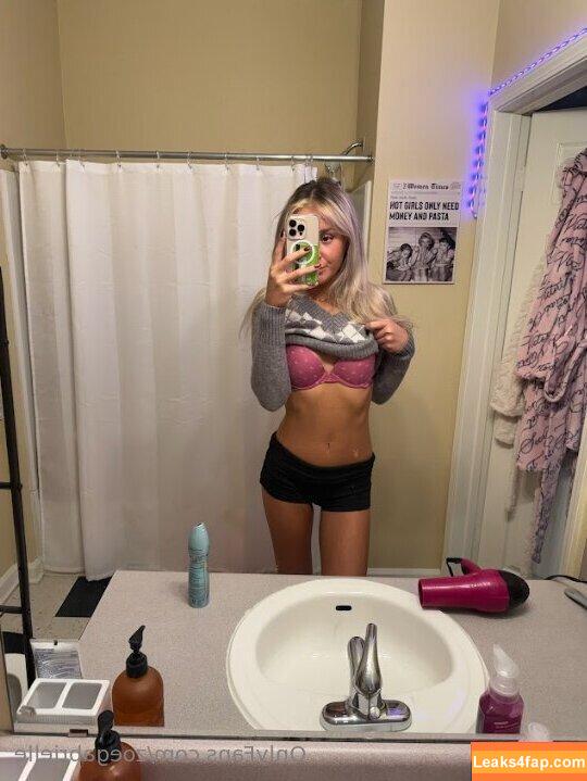 zoegabrielle / whoszoegabrielle leaked photo photo #0013