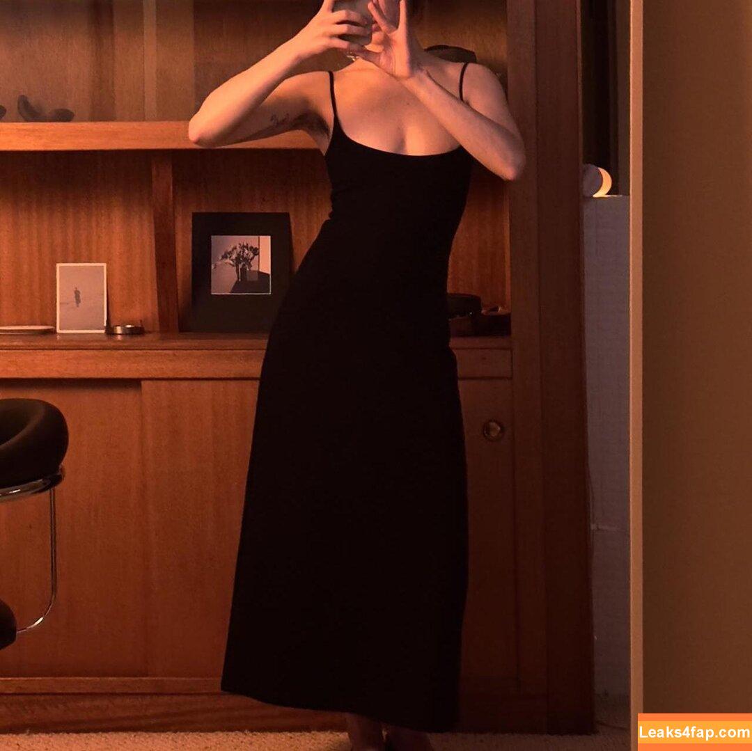 zoeplzshutup / zoeloveshouses / zoeshutup leaked photo photo #0041