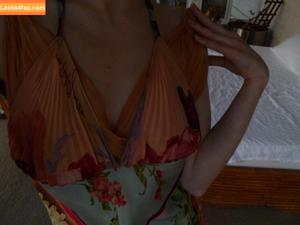 zoeplzshutup photo #0065