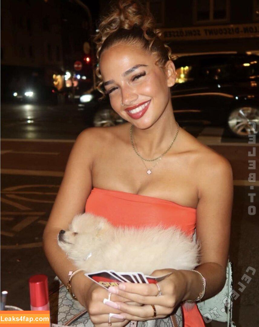 Zoesalg / https: слитое фото фото #0085