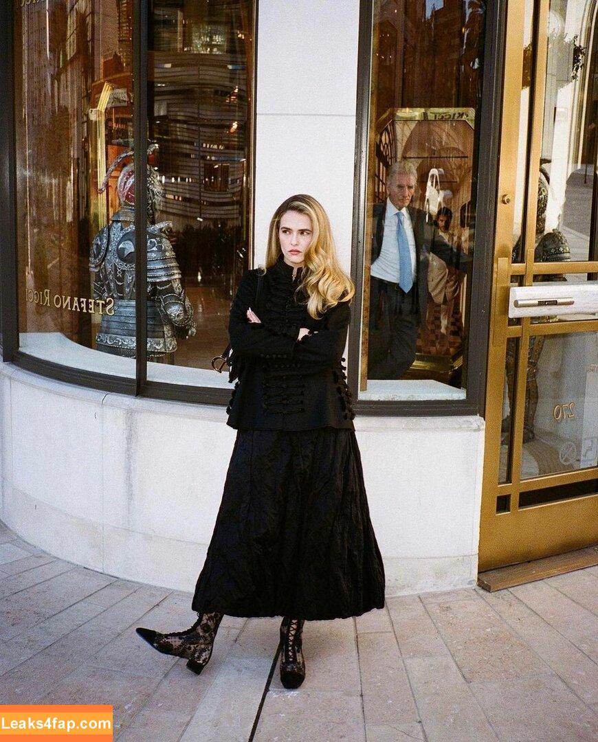 Zoey Deutch / zoeydeutch leaked photo photo #0042