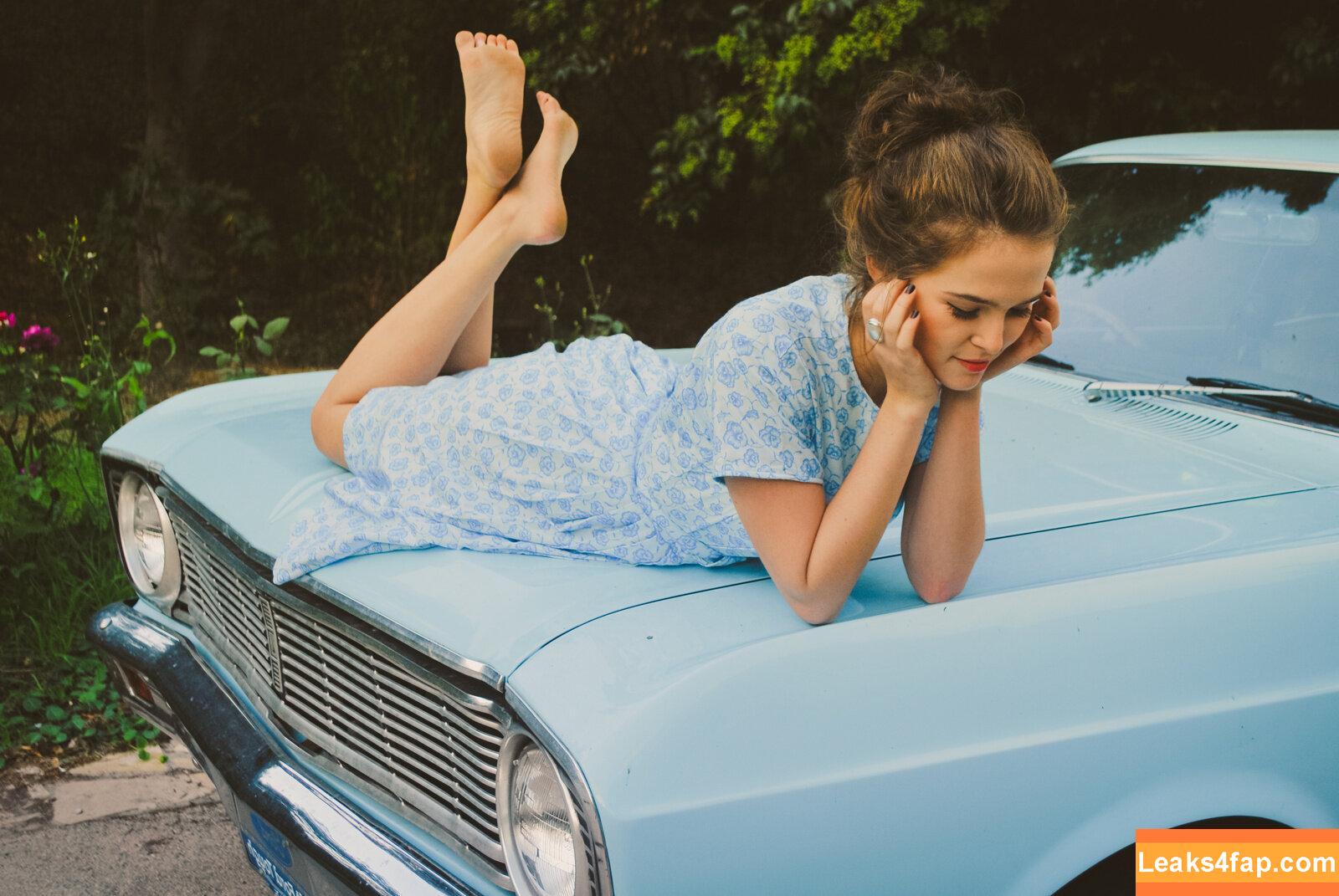 Zoey Deutch / zoeydeutch leaked photo photo #0056