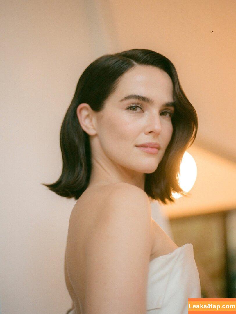 Zoey Deutch / zoeydeutch leaked photo photo #0695