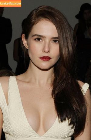Zoey Deutch photo #0017