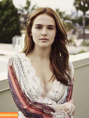 Zoey Deutch photo #0028