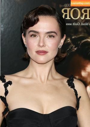 Zoey Deutch photo #0407