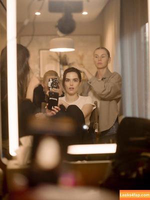 Zoey Deutch photo #0683