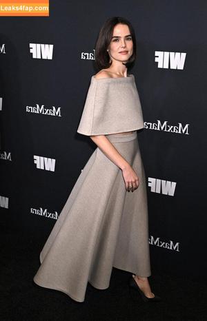 Zoey Deutch photo #0717