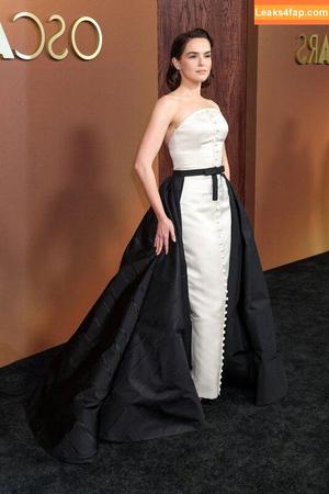 Zoey Deutch фото #0735