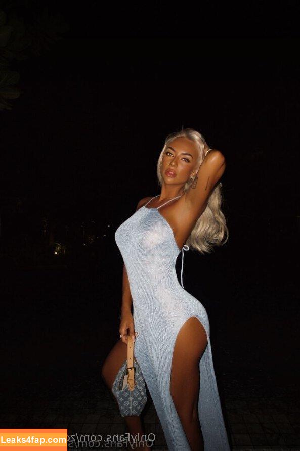 zoeysinnfree / zoeysinnxo leaked photo photo #0022