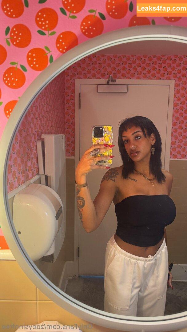 zoeysinnfree / zoeysinnxo leaked photo photo #0032