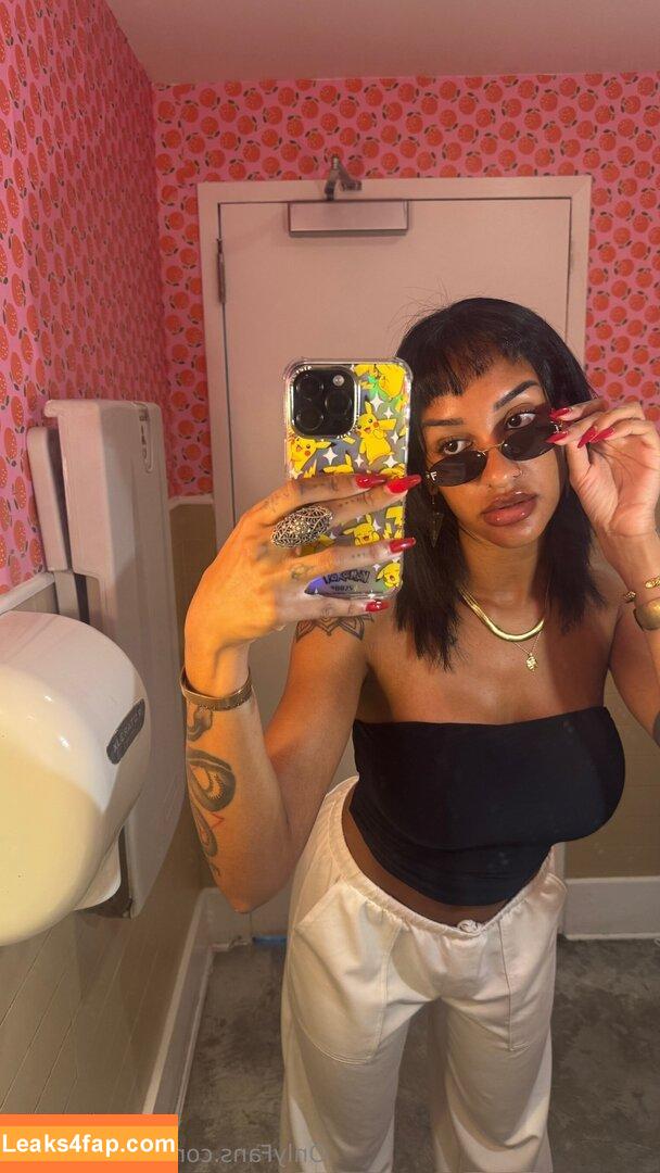 zoeysinnfree / zoeysinnxo leaked photo photo #0042