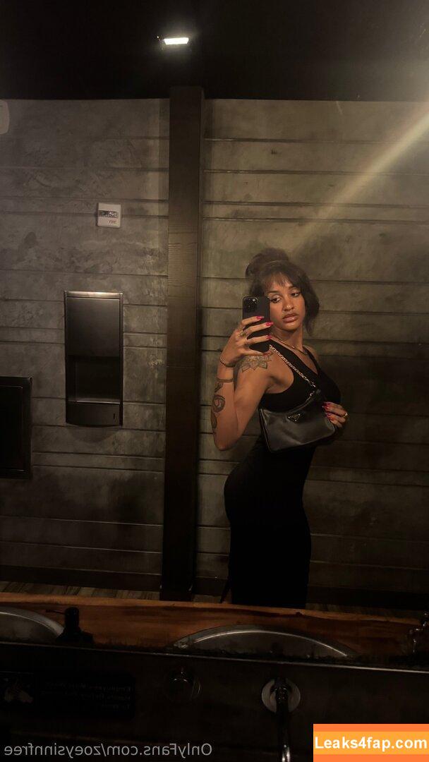zoeysinnfree / zoeysinnxo leaked photo photo #0046